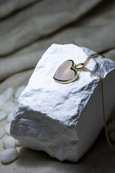 Pendentif Protection Pierre : les Meilleures Pierres à Porter près du Cœur