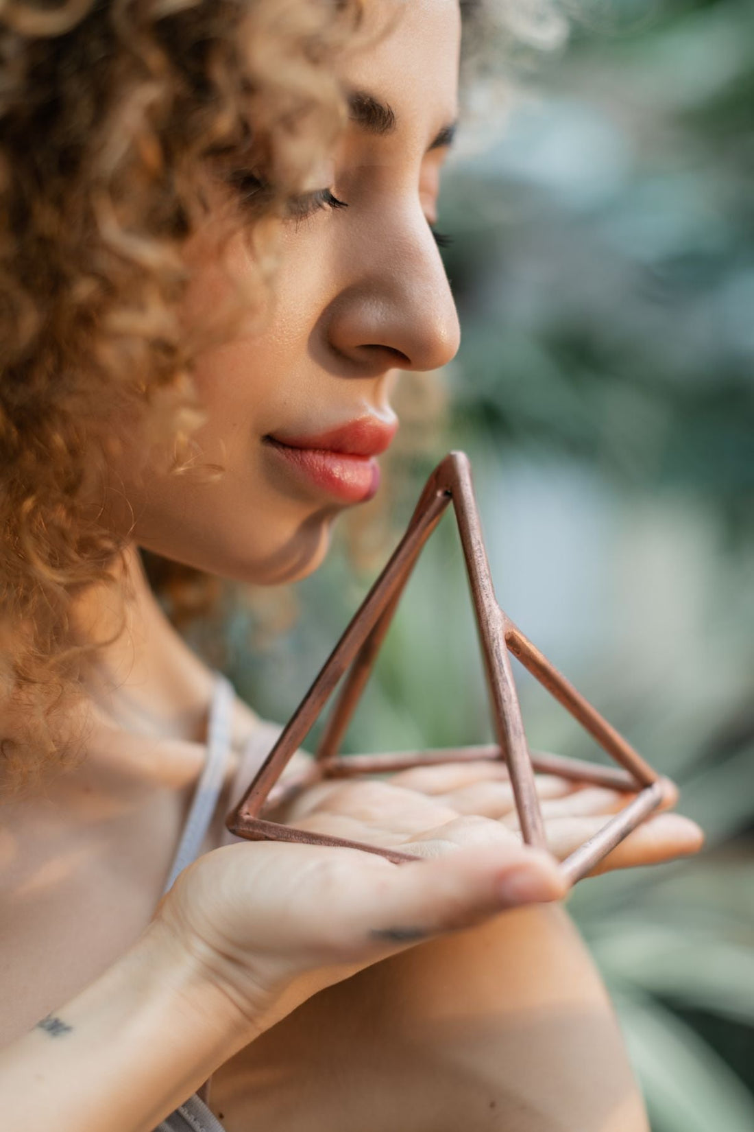 Pyramide Orgonite Nubienne ou Classique : Laquelle Choisir ?