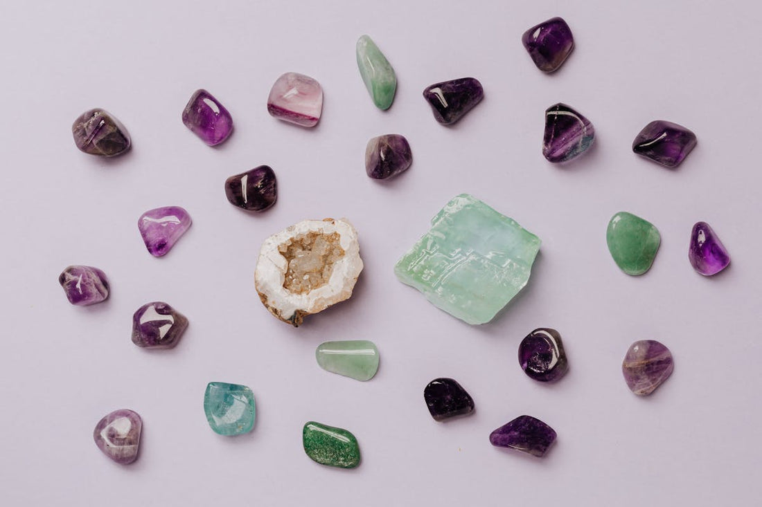 Lapis Lazuli pierre naturelle - lithothérapie | Source Sacrée
