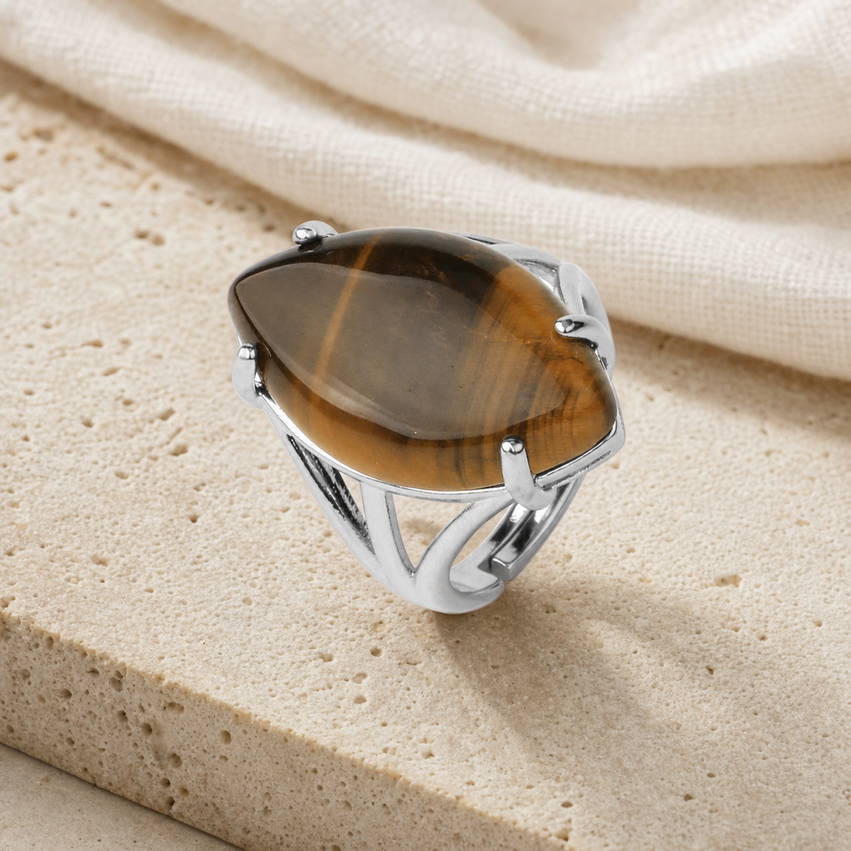 Bague Œil de Tigre Réglable — photographie produit premium