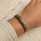 Bracelet Homme Unakite — Perles Plates 10 mm — vue en situation