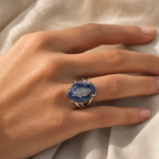Bague Sodalite Réglable — vue en situation