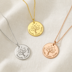 Collier Arbre de Vie Personnalisé — Médaille Gravée 5 Prénoms — vue macro ou variantes